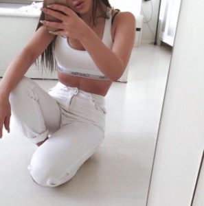 Calvin Klein White Girl Selfie Selka